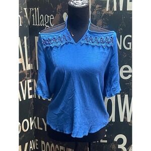 Royal blue blouse size extra large‎